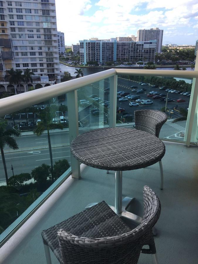 The Tides Apartment Hollywood Exterior photo