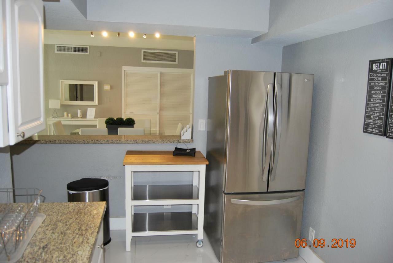 The Tides Apartment Hollywood Exterior photo